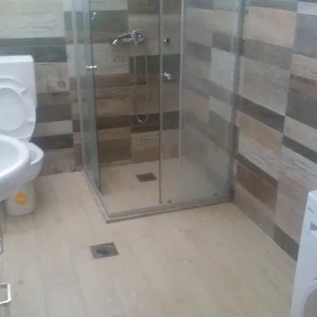 Leventich Apartman *